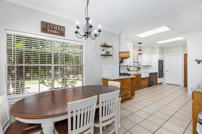 Building Photo - 5102 Natural Bridge Dr