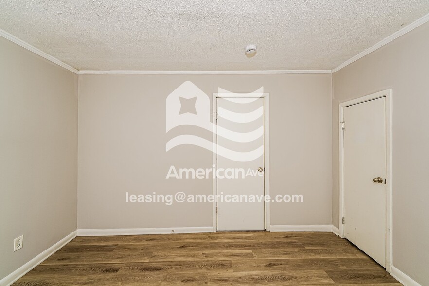 Building Photo - 2821 Snavely Ave SW