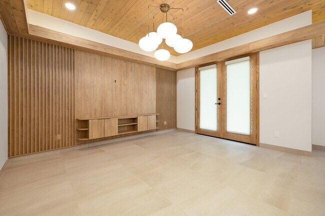 Building Photo - Carey Estates Lot 11