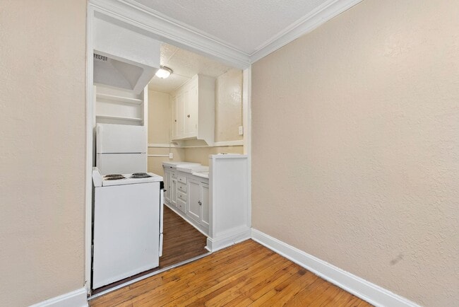 Floorplan - BROOKSIDE PLAZA