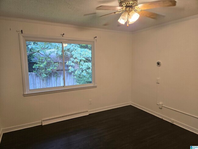 Building Photo - 4048 Dolly Ridge Rd