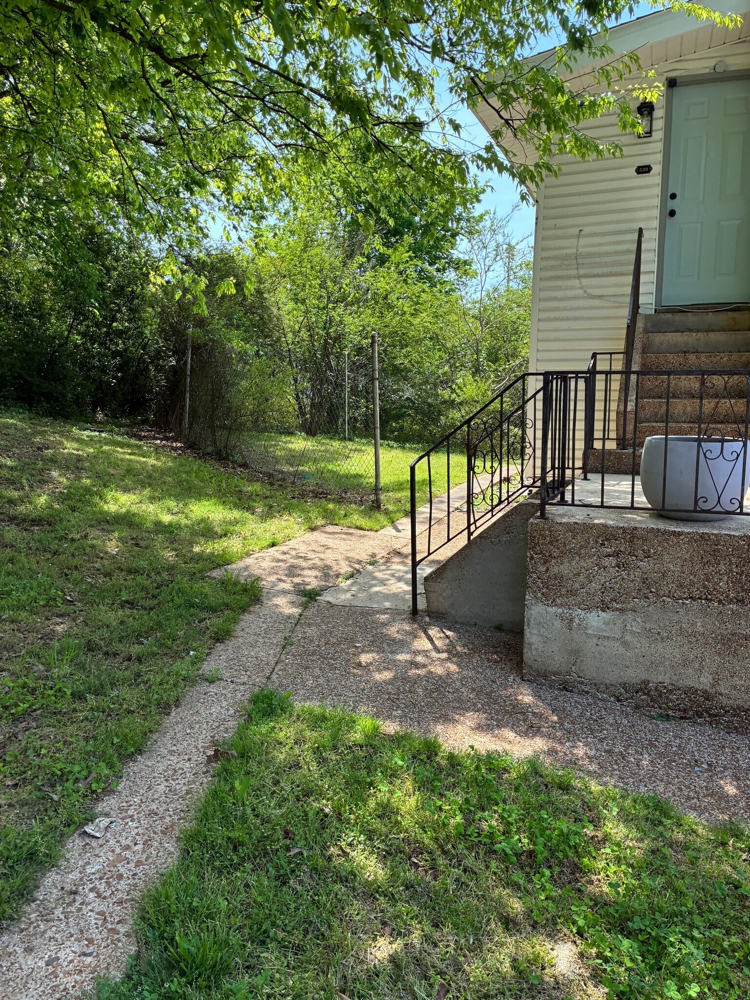 Building Photo - 528 N Royal Ave