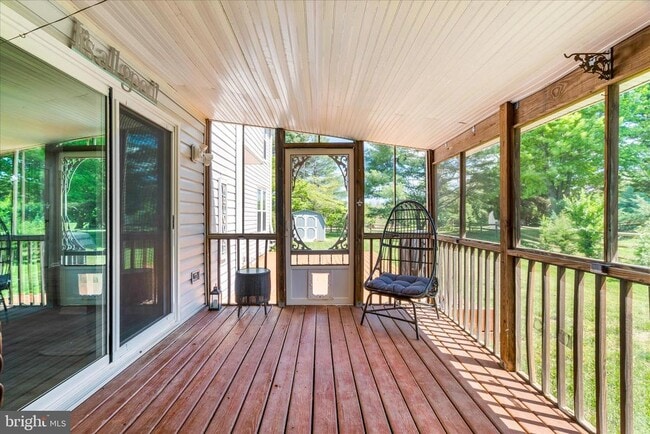 Building Photo - 5021 Mallard Ln