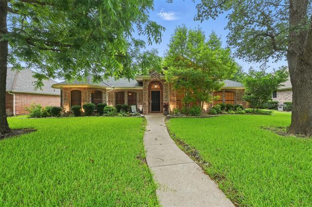 Primary Photo - 211 Sendero Dr