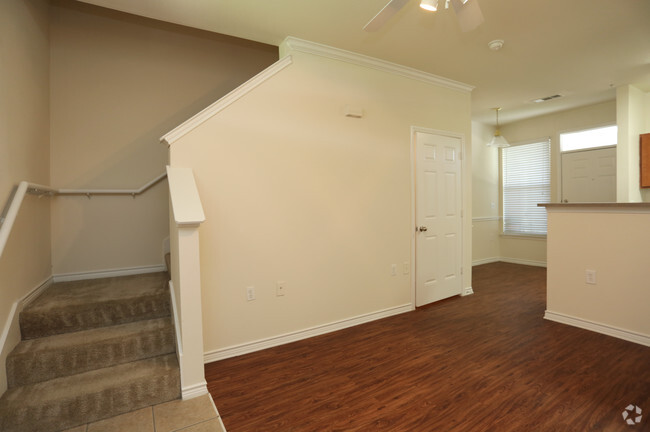 Interior Photo - Renaissance Courts Apartments