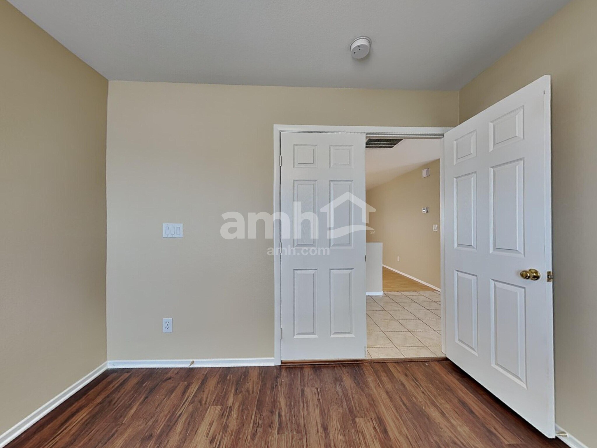 Building Photo - 10246 Massachusetts Ln