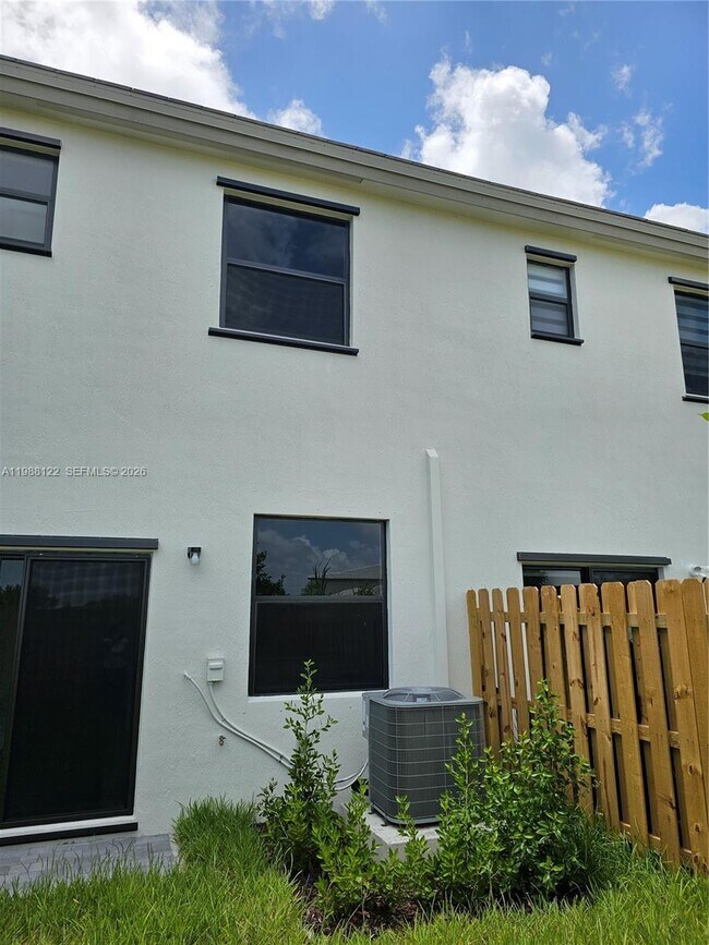 Building Photo - 13313 SW 285th St