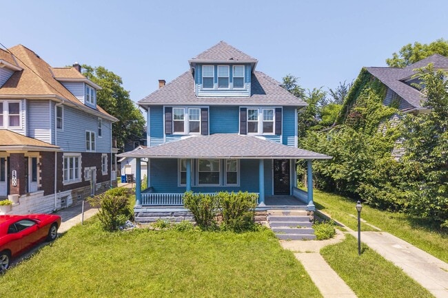 Primary Photo - 1496 E 107th St