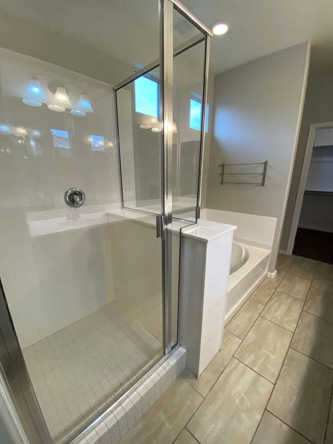 Building Photo - Fincher Fields Home: