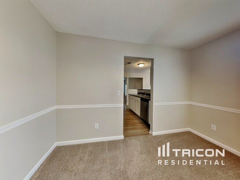 Building Photo - 4348 Persian Ct SW