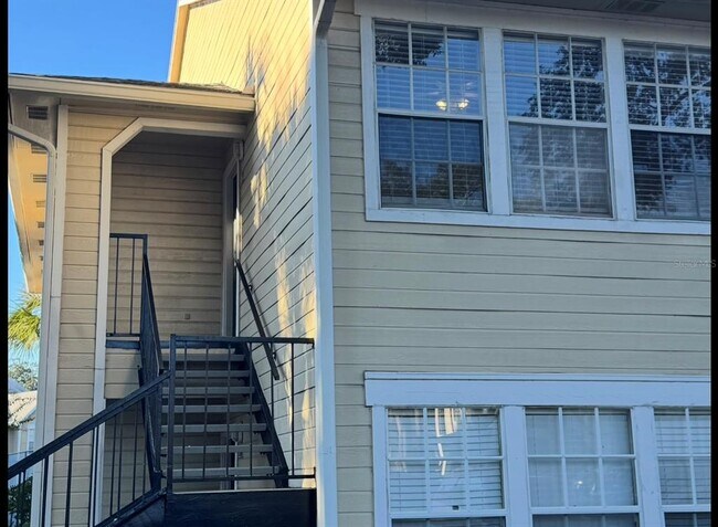 Primary Photo - 1027 S Hiawassee Rd