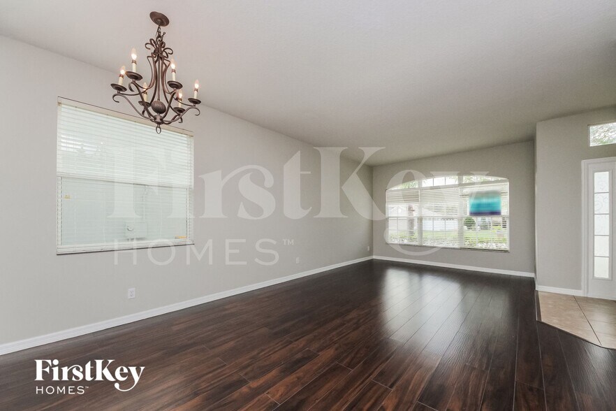 Building Photo - 2615 Eagle Canyon Dr N