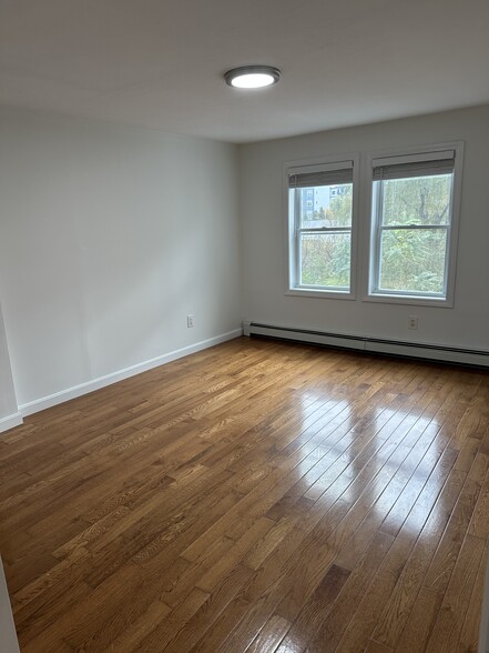 Building Photo - 251 Neponset St