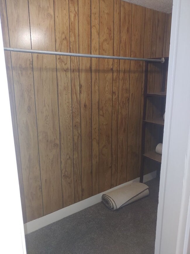 Building Photo - 60 N Main St