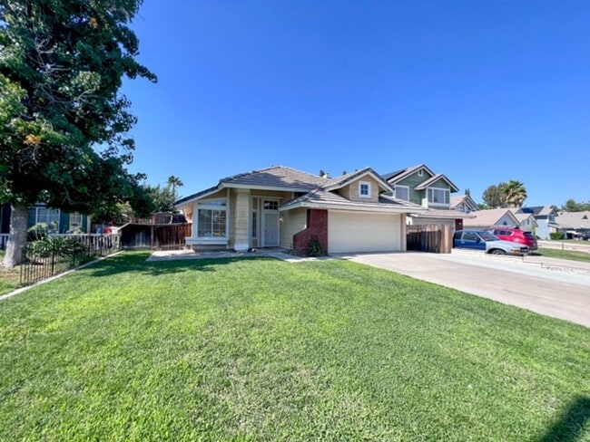 Building Photo - Coming Soon! 3 Bedroom SINGLE STORY home located in Murrieta for LEASE!