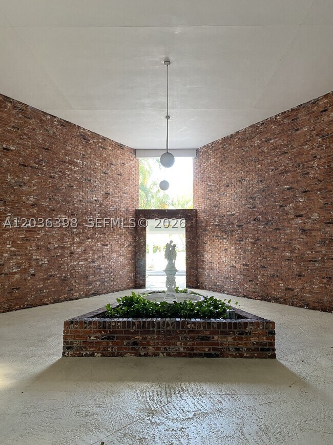 Building Photo - 6507 Winfield Blvd