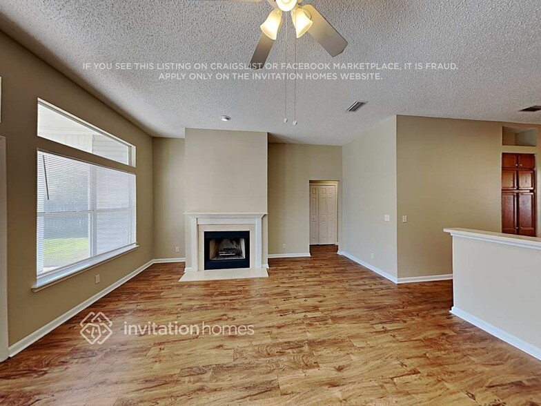 Building Photo - 716 S Lake Cunningham Ave