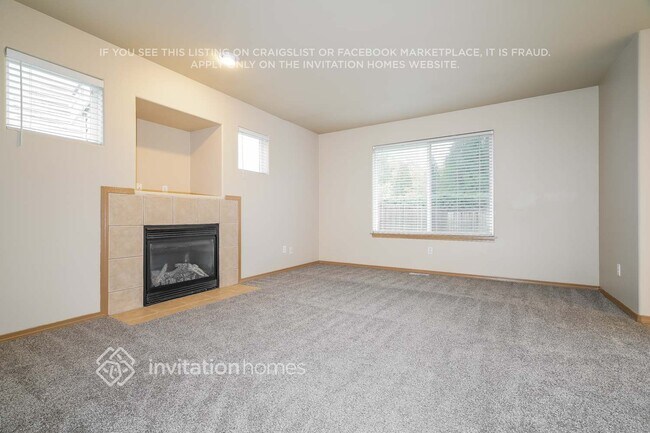 Building Photo - 10904 185th Ave E