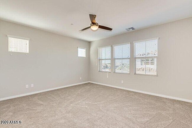 Building Photo - 1800 S Follett Way