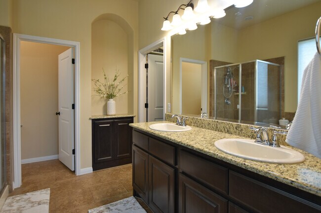 Building Photo - 127 Lightfoot Trail