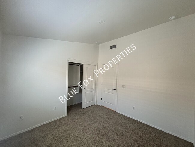 Building Photo - 4068 E Stony Meadow Dr