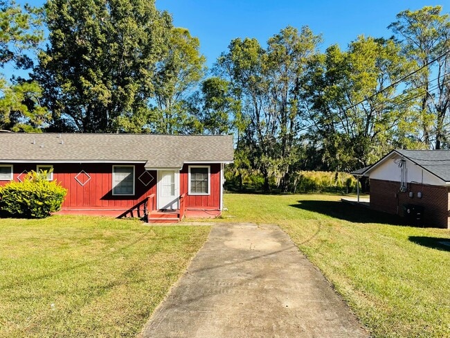 Building Photo - Duplex near Lake Jackson