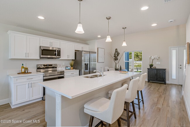 Building Photo - 167 Hidden Woods Pl