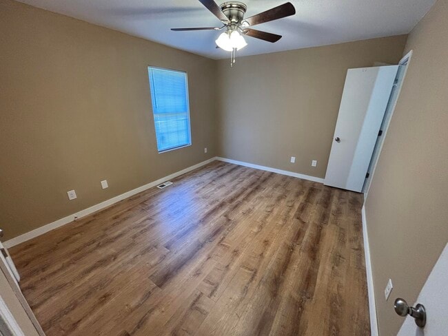 Building Photo - 1707 Hanover Blvd