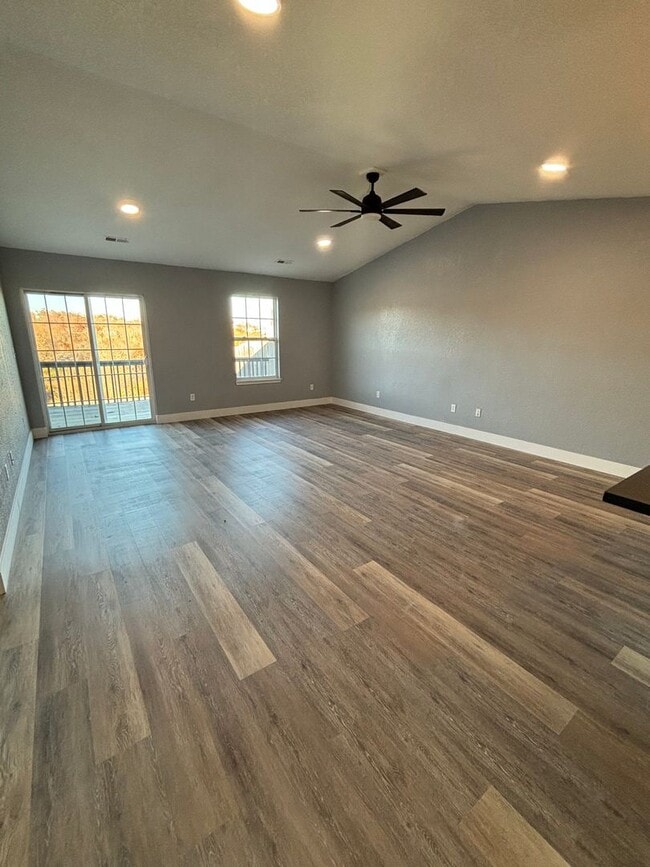 Building Photo - 16754 Hunters Ridge Ln