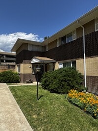 Building Photo - 1387 Vance St