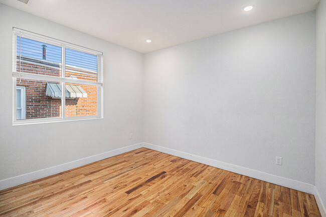 back bedroom - 1853 Hoffman St