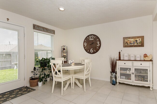 Building Photo - 41694 Sorrel Spring Ln