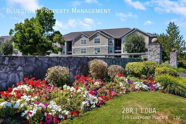 Building Photo - 275 Lakepoint Pl N