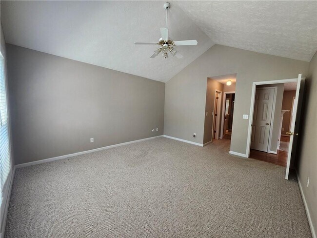 Building Photo - 1052 Ludwick Way