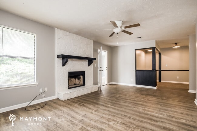 Building Photo - 10999 Highridge Ct