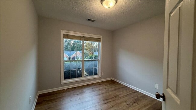 Building Photo - 2945 Dogwood Creek Pkwy NW