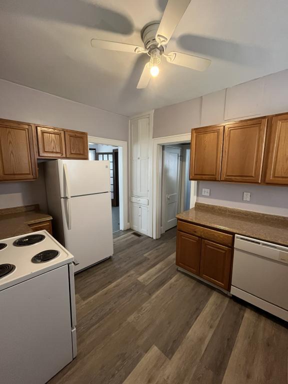 Building Photo - 558 Lilley Ave