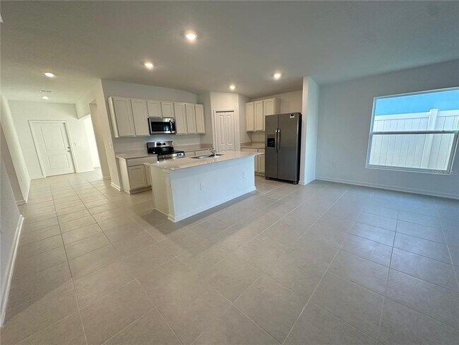 Building Photo - 2117 Marksman Rd