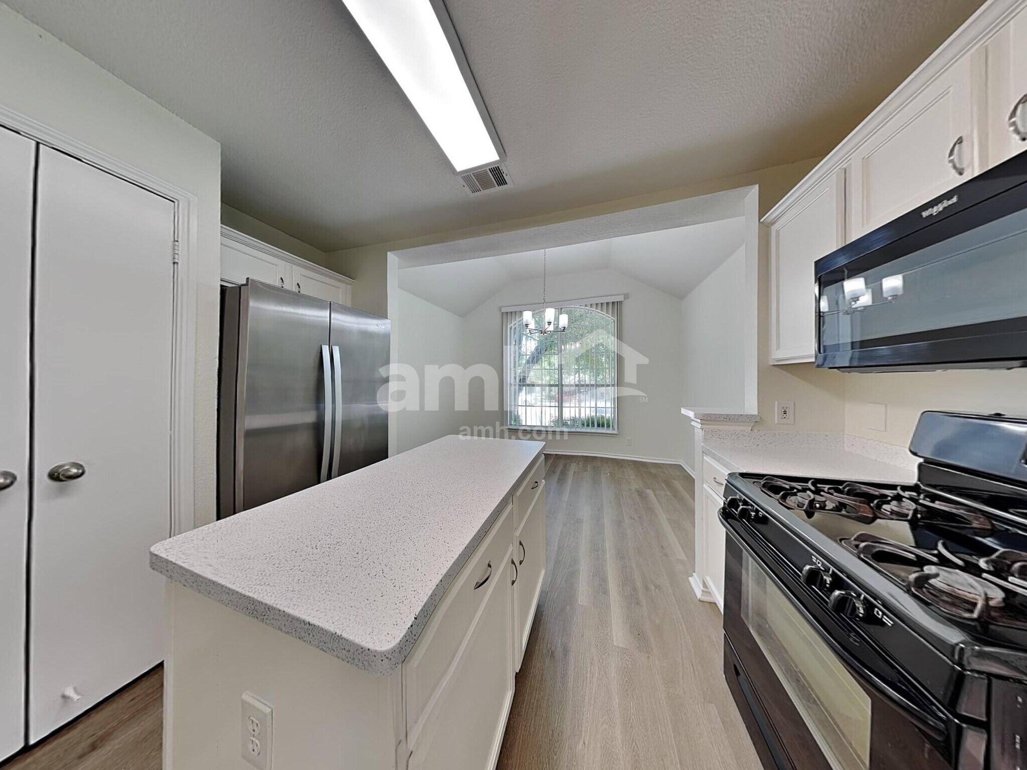 Building Photo - 2207 Southeastern Trl