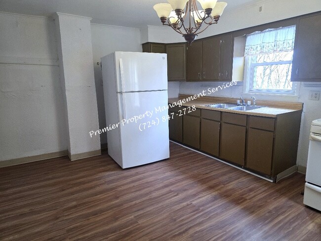 Building Photo - 307 Todd St