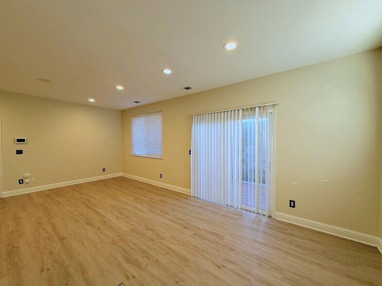 Building Photo - 110 Montage Dr