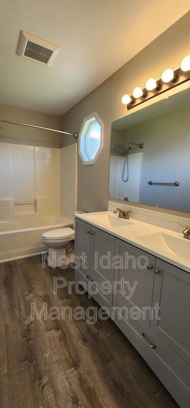 Building Photo - 3009 Sugar Cane Dr