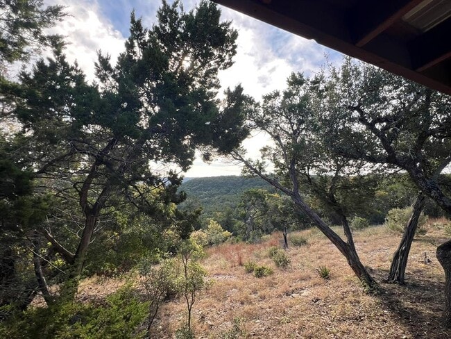 Building Photo - 961 Buttercup Ln