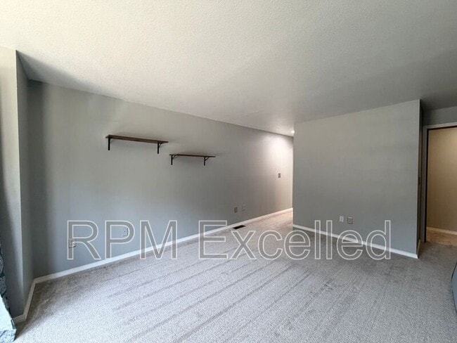 Building Photo - 4925 Mill Pond Dr SE