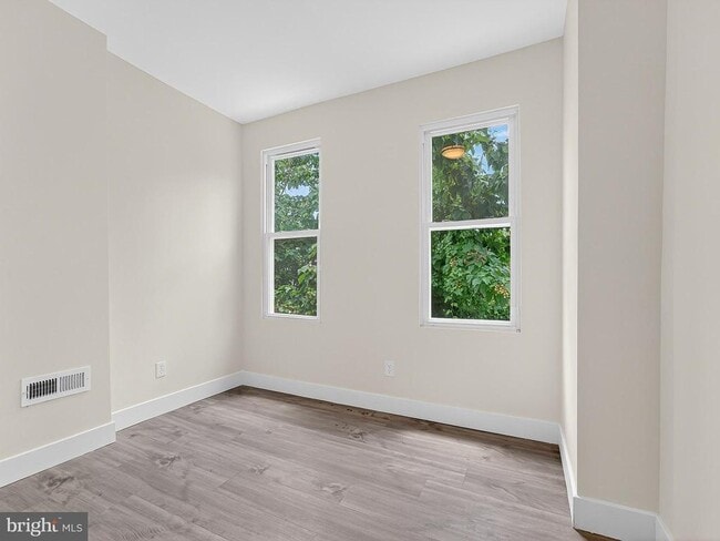 Building Photo - 3020 Euclid Ave