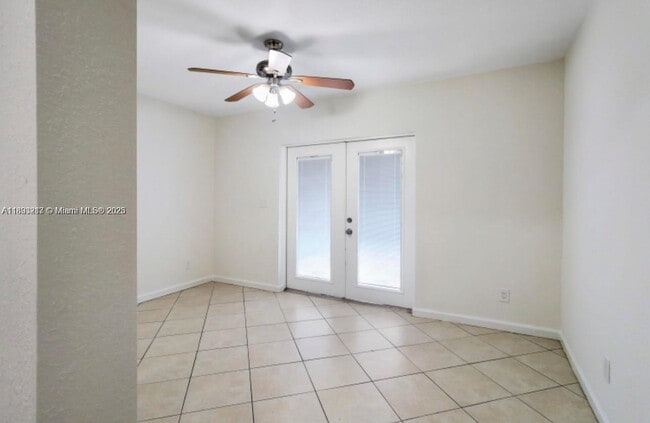 Building Photo - 817 SW 20th St