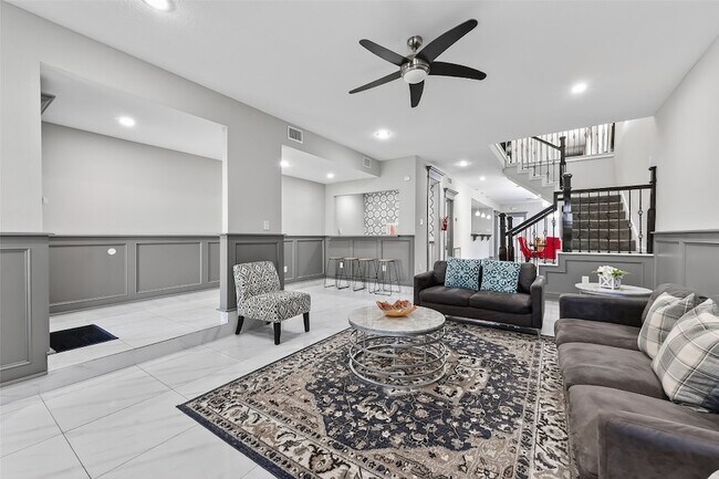 Building Photo - 11280 Braes Forest Dr