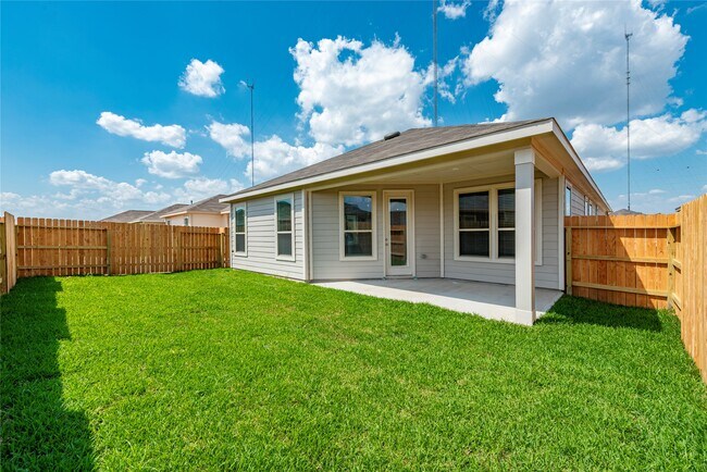 Building Photo - 2815 Icarus Dr