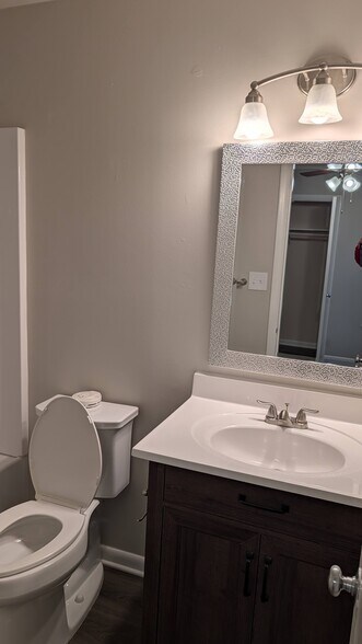 Building Photo - 610 Rawls Dr