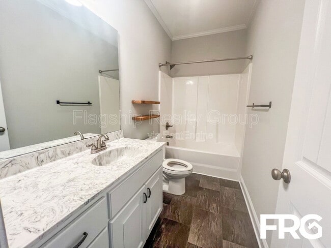 Building Photo - 313 N Landing Dr